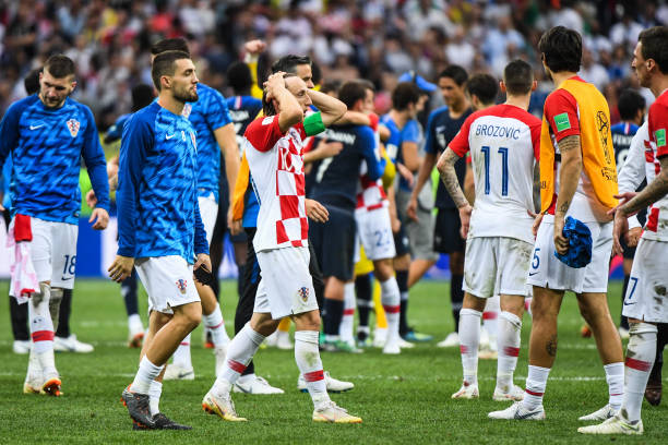 拉菲尼亚单赛季对皇马参与7球，本世纪巴萨球员仅次于梅西.