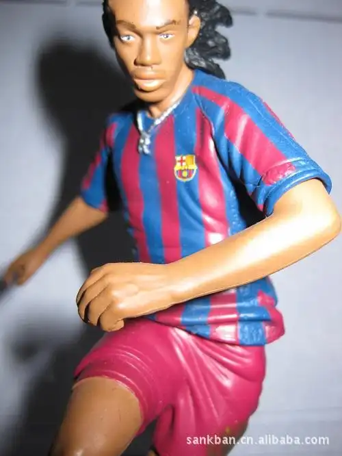 詹姆斯谈比赛活力：有时能匹配，有时不能，关键在于每场比赛的提升（詹姆斯：能量起伏难免，关键是每场都更进一步）